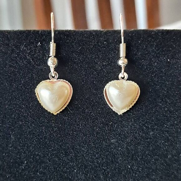Heart Necklace and earring set Nwt - Picture 3 of 7